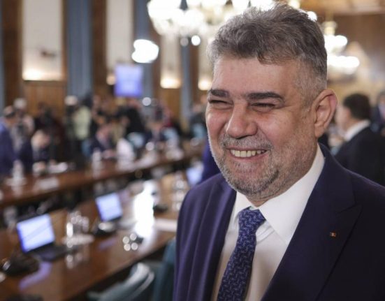 Ciolacu ii raspunde ironic sefului NATO Eu n am terminat cu engleza