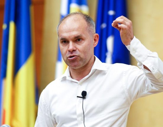 Daniel Funeriu exclude retragerea de la prezidentiale si vrea turul doi cu Nicusor Dan