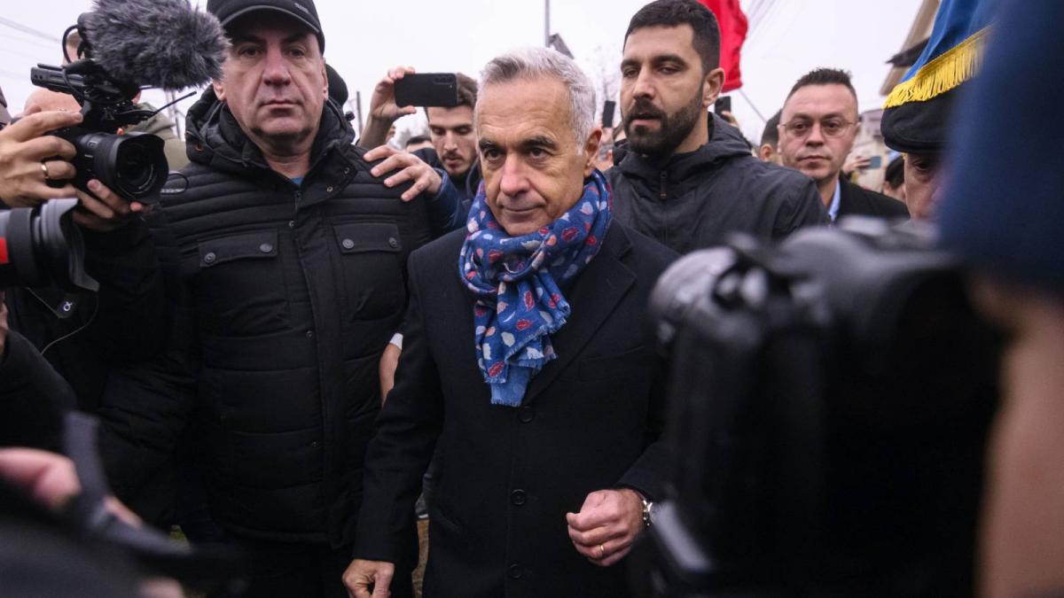 Kelemen Hunor Georgescu nu trebuie blocat sa candideze Trebuie invins cu stampila in mana