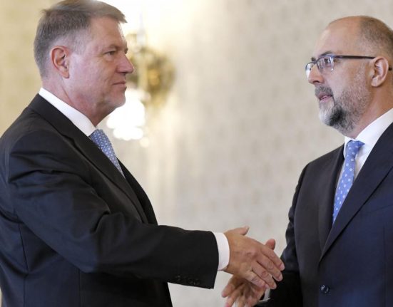 Kelemen Hunor Iohannis trebuia sa explice poporului de ce au fost anulate alegerile si sa demisioneze S ar fi eliberat supapele