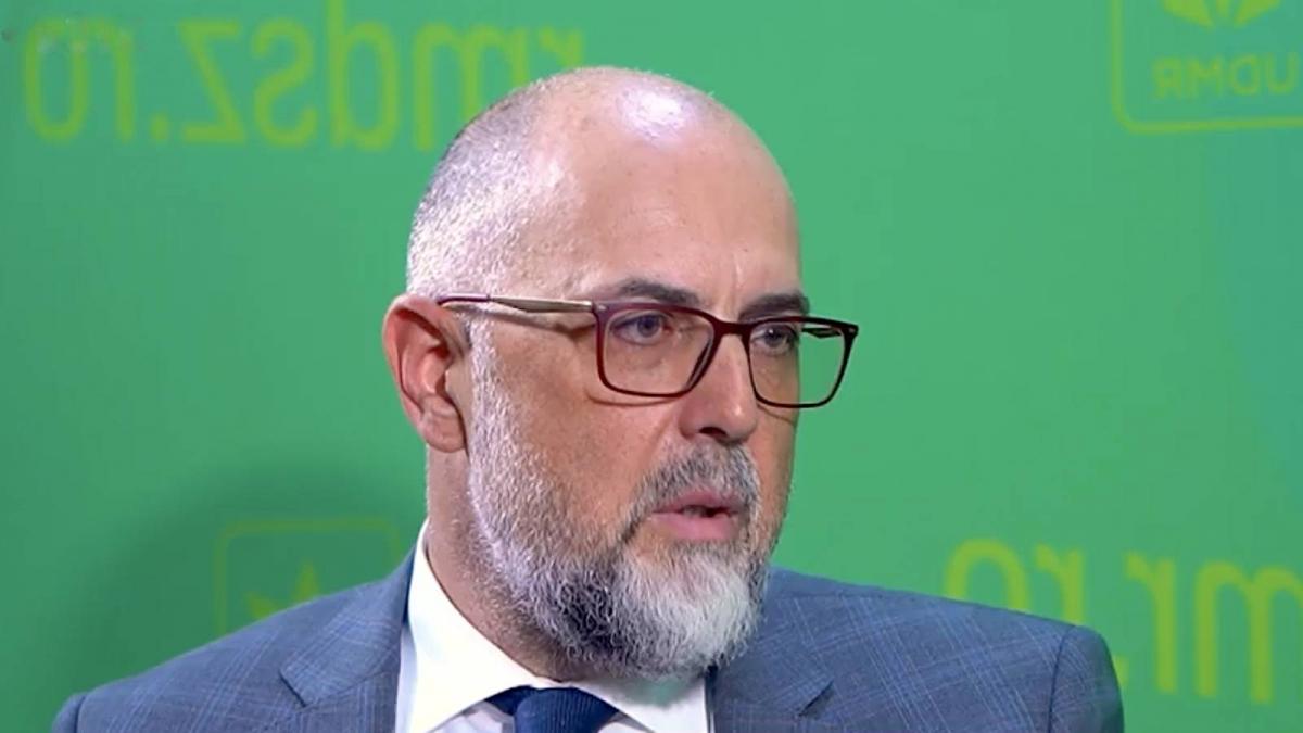Kelemen Hunor ii cere lui Iohannis sa rupa tacerea Mi e teama ca lipsa de comunicare si transparenta sa nu fie decontata de Crin Antonescu