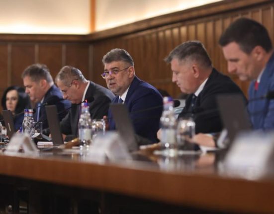 Revolta in Guvern dupa anuntul lui Marcel Ciolacu privind concedierile Sindicalistii il acuza de populism