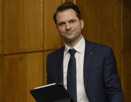 Sebastian Burduja a urat cu Plugusorul energiei Un an bun formidabil Sustenabil profitabil indiscutabil