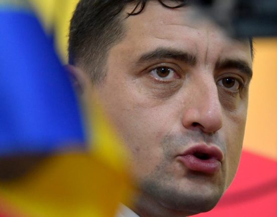AUR cere Maiei Sandu sa anuleze interdictia pentru George Simion
