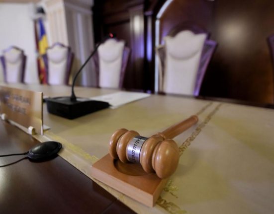 CCR se reuneste marti pentru a constata vacanta functiei de presedinte al Romaniei si existenta imprejurarilor care justifica interimatul