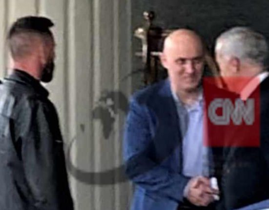 Calin Georgescu se distanseaza de Horatiu Potra Avocatul il acuza pe mercenar