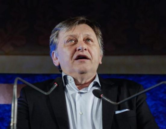 Crin Antonescu Bolojan sa contacteze SUA si sa explice anularea alegerilor Iohannis trebuia sa o faca