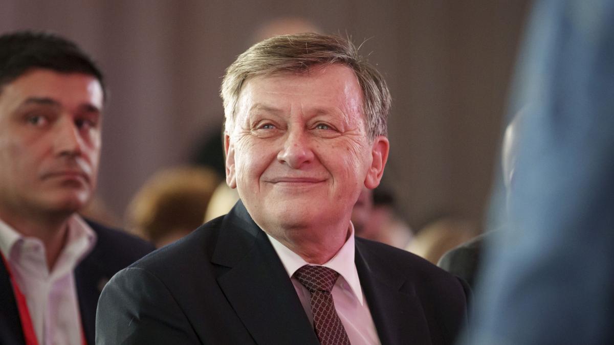 Crin Antonescu O demisie a lui Iohannis nu ar cauza instabilitate o suspendare da
