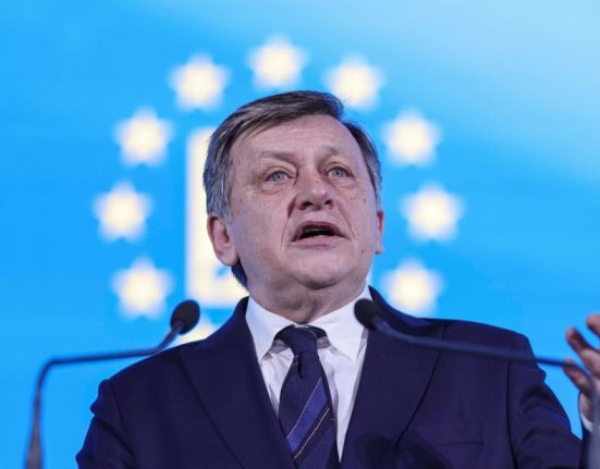 Crin Antonescu despre primul lucru ca presedinte L as suna pe Musk si i as spune ca Romania e suverana