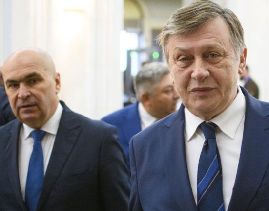 Crin Antonescu dupa demisia lui Iohannis Discutam despre viitor in campanie Despre interimatul lui Bolojan De bun augur