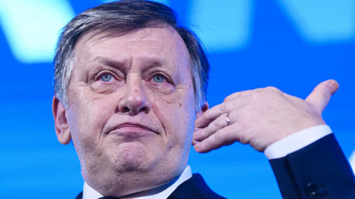 Crin Antonescu o acuza pe Lasconi de populism si ingustime