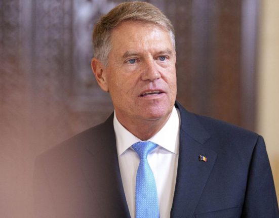 Klaus Iohannis face declaratii la ora 14 dupa decizia de convocare a plenului pentru suspendare
