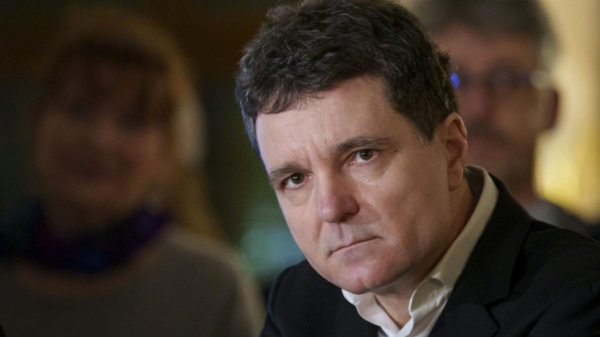 Nicusor Dan Bolojan si Hurezeanu au datoria sa obtina un loc la masa negocierilor de la Paris