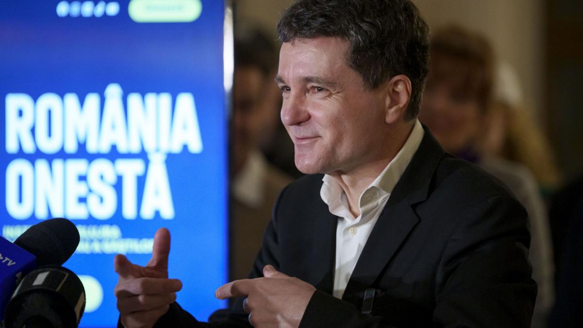 Nicusor Dan Urmeaza o campanie electorala ce va decide directia Romaniei pe multi ani