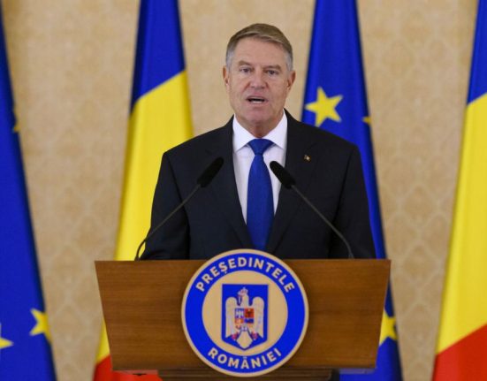 POT a depus din nou cererea si semnaturile pentru suspendarea presedintelui Klaus Iohannis