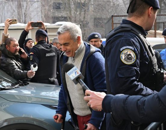 Potra i a cerut lui Frank Timis 35 de milioane de dolari pentru Calin Georgescu Dl Georgescu a spus ca poate negocia orice cu dvs