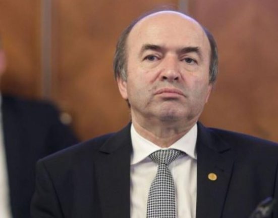 Tudorel Toader despre demisia lui Iohannis A fost calculata Ce spune despre Ilie Bolojan viitorul presedinte interimar al Romaniei