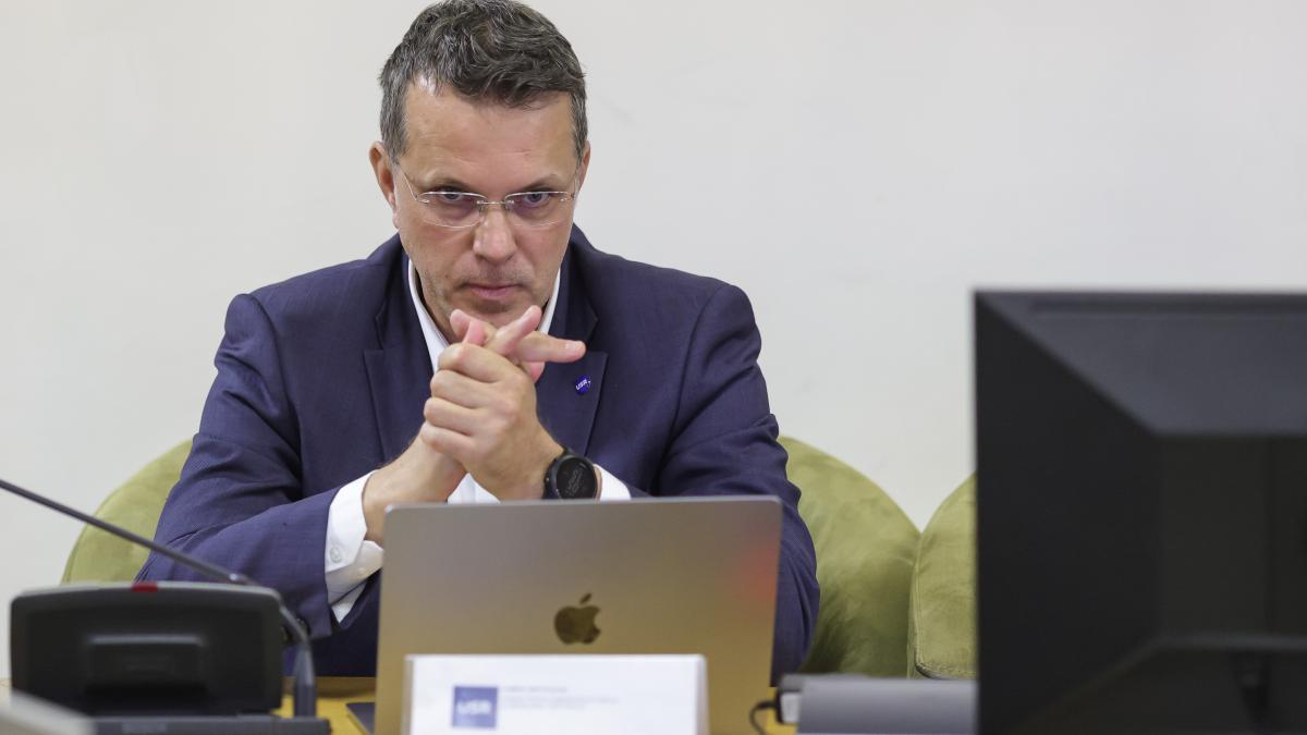USR nu va vota motiunea de cenzura Un glont politic tras in aer parte din intelegerea dintre AUR si PSD