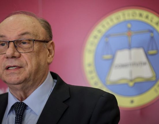 CCR judeca sambata doua contestatii la candidaturi