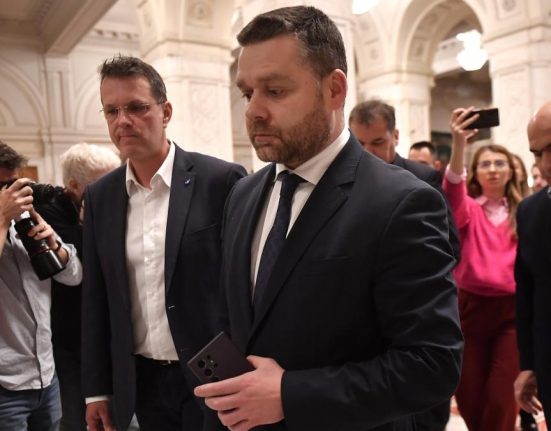 Ciprian Ciucu despre drama refugiatilor ucraineni Mame cu copii in brate batrani neputinciosi nu stiau incotro sa mearga