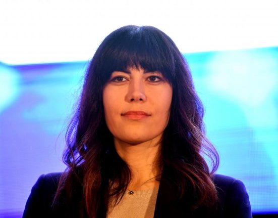 Cristina Pruna Taxa pe stalp nu e o idee buna