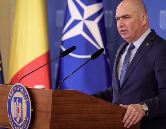 Cu o zi inainte de Londra Bolojan sustine dialogul Europa SUA Propunerea lui Meloni e buna