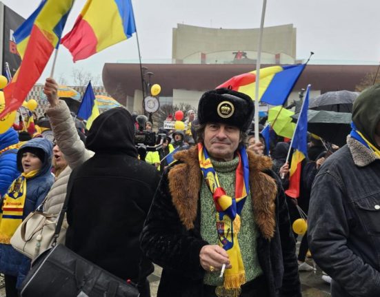 Cum a fost la protestul un milion de romani organizat de AUR Aveti grija la buzunare