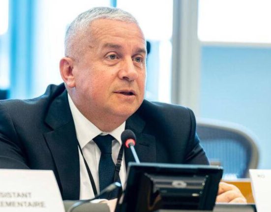 Daniel Buda Crin Antonescu are sprijinul necesar pentru a fi presedintele Romaniei