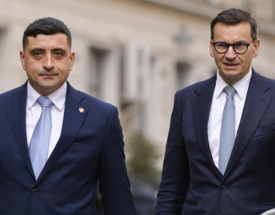 Donald Tusk critica sprijinul lui Morawiecki pentru Simion Liderul AUR e prorus si antieuropean