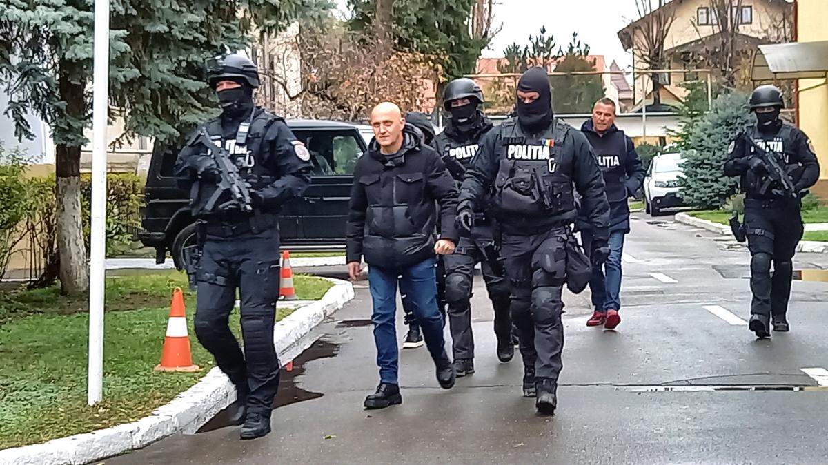 Horatiu Potra ar fi trimis avocati la procurorul Marius Iacob pentru a opri declaratiile mercenarilor retinuti