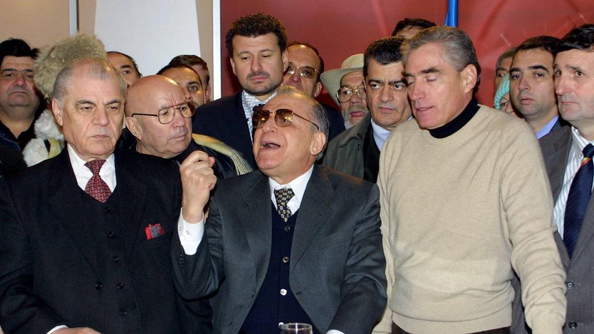 Ion Iliescu pierde certificatul de revolutionar