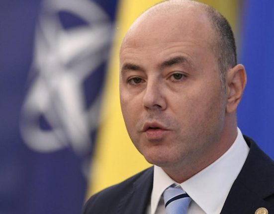 Liberalii raspund Kremlinului A primi lectii de democratie de la Rusia e o gluma