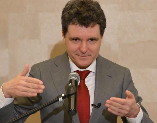 Pe cine vede Nicusor Dan in turul doi Daca ar fi azi eu sau Crin