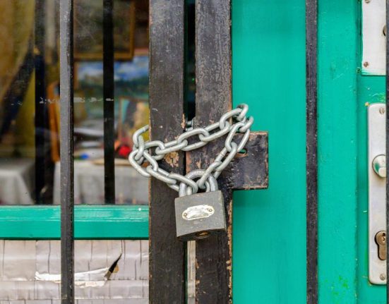Primarie din Romania fara bani primarul si angajatii in concediu neplatit