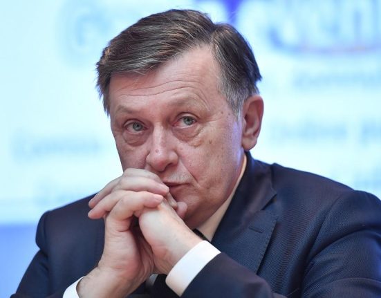 Primarul PNL din Radauti il sustine pe Nicusor Dan