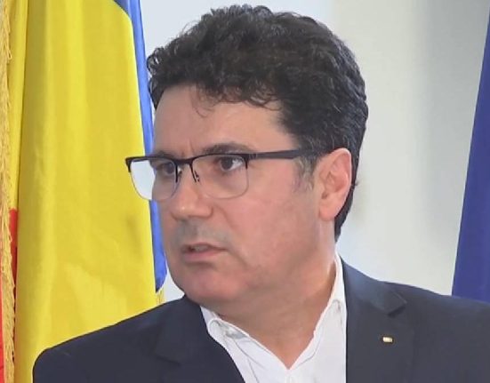 Remus Pricopie Nicusor Dan si Calin Georgescu sa ateste colectarea semnaturilor