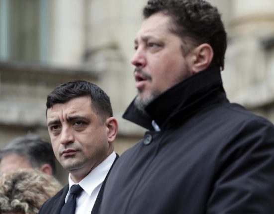 Scandalul din AUR creste Claudiu Tarziu despre Simion Nimeni nu actioneaza fara un ordin clar de la seful suprem