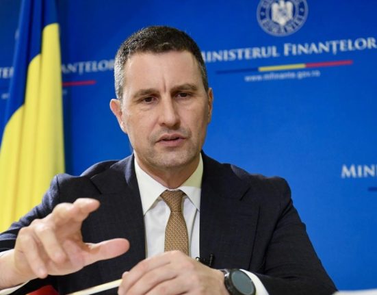 Statul recupereaza banii obtinuti ilegal de Iohannis din chirii