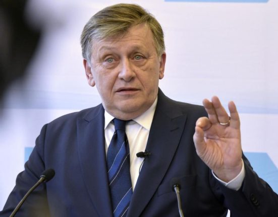 Voi uni aceasta natiune Crin Antonescu intra in cursa prezidentiala
