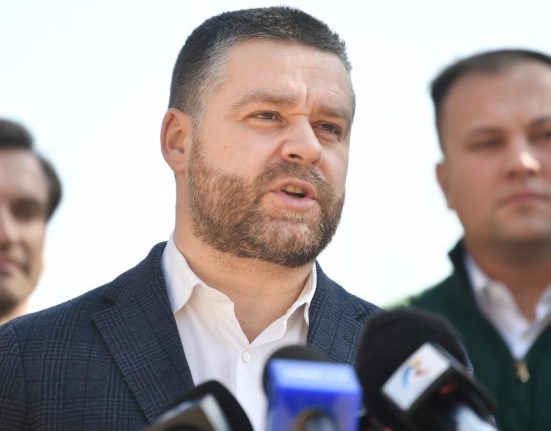 Ciprian Ciucu a dat in judecata MApN