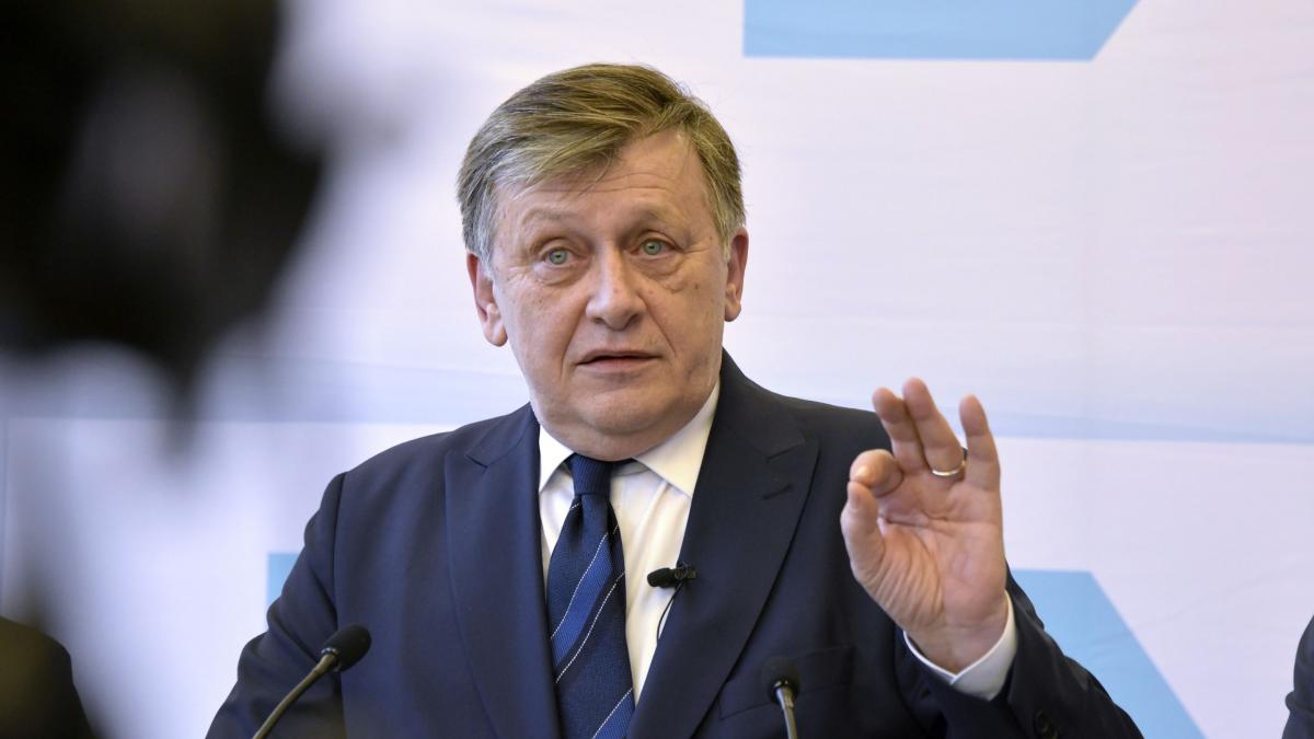 Crin Antonescu USL sa rupt deoarece Ponta a ales o combinatie oculta cu complicitate indirecta alaturi de Traian Basescu
