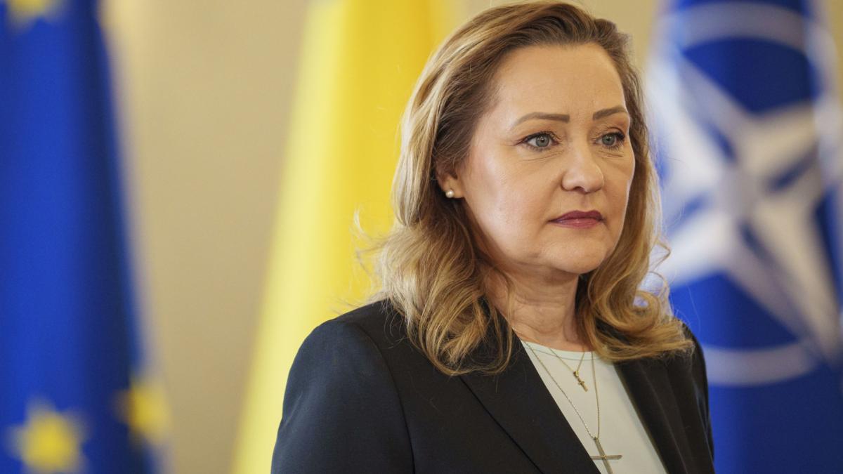 Elena Lasconi a vorbit despre indoiala in Dumnezeu