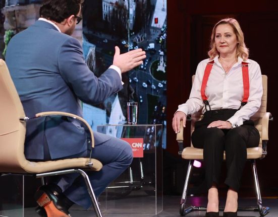 Elena Lasconi isi cere scuze pentru scrisoarea trimisa lui Trump