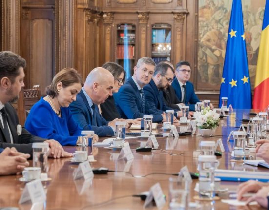 Ilie Bolojan s a intalnit cu europarlamentarii romani