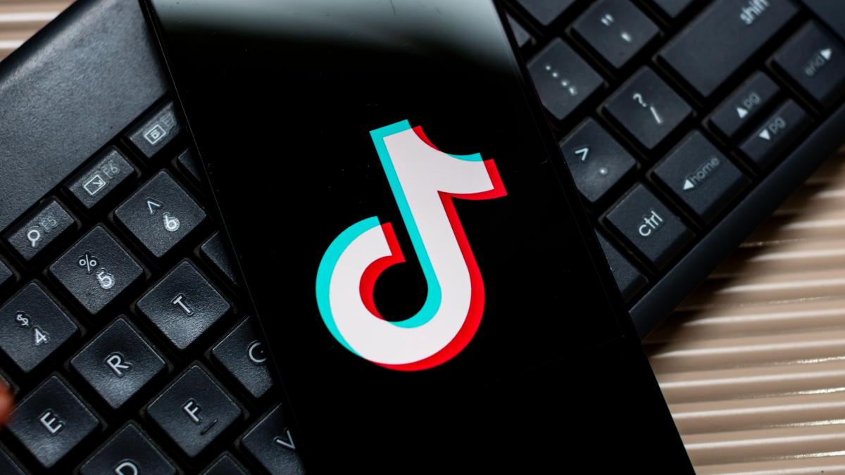 La o zi de la start BEC a eliminat materiale electorale online