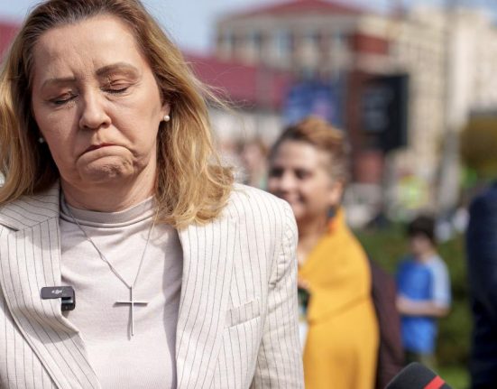 Lasconi arata mesajul de la Nicusor Dan si il acuza ca e omul sistemului Nu ma retrag si nu merg la nicio intalnire