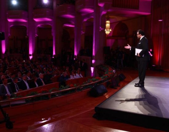 Mihai Gadea George Simion confirmase participarea la dezbatere dar a fost oprit