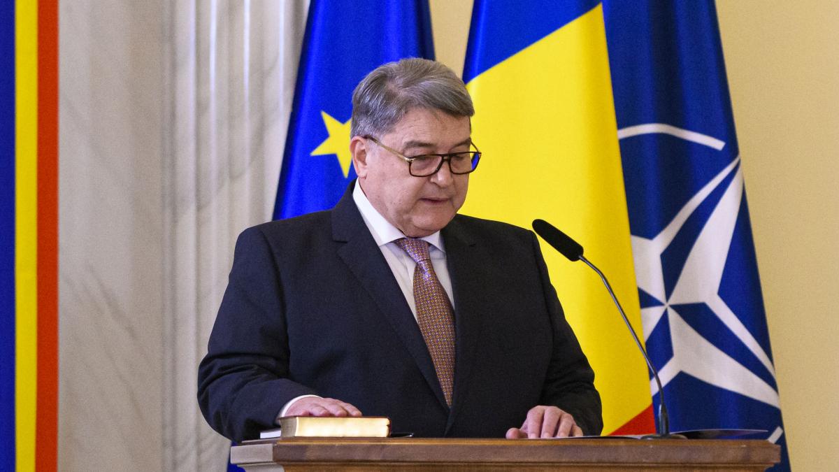 Motiunea AUR impotriva lui Emil Hurezeanu va fi dezbatuta pe 6 mai si votata a doua zi
