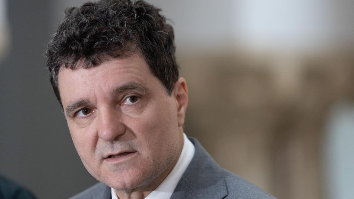 Nicusor Dan despre Rares Ion Statul lasa familiile sa lupte cu dependenta