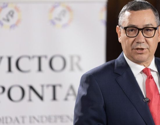 PSD il acuza pe Victor Ponta ca a furat baza de date